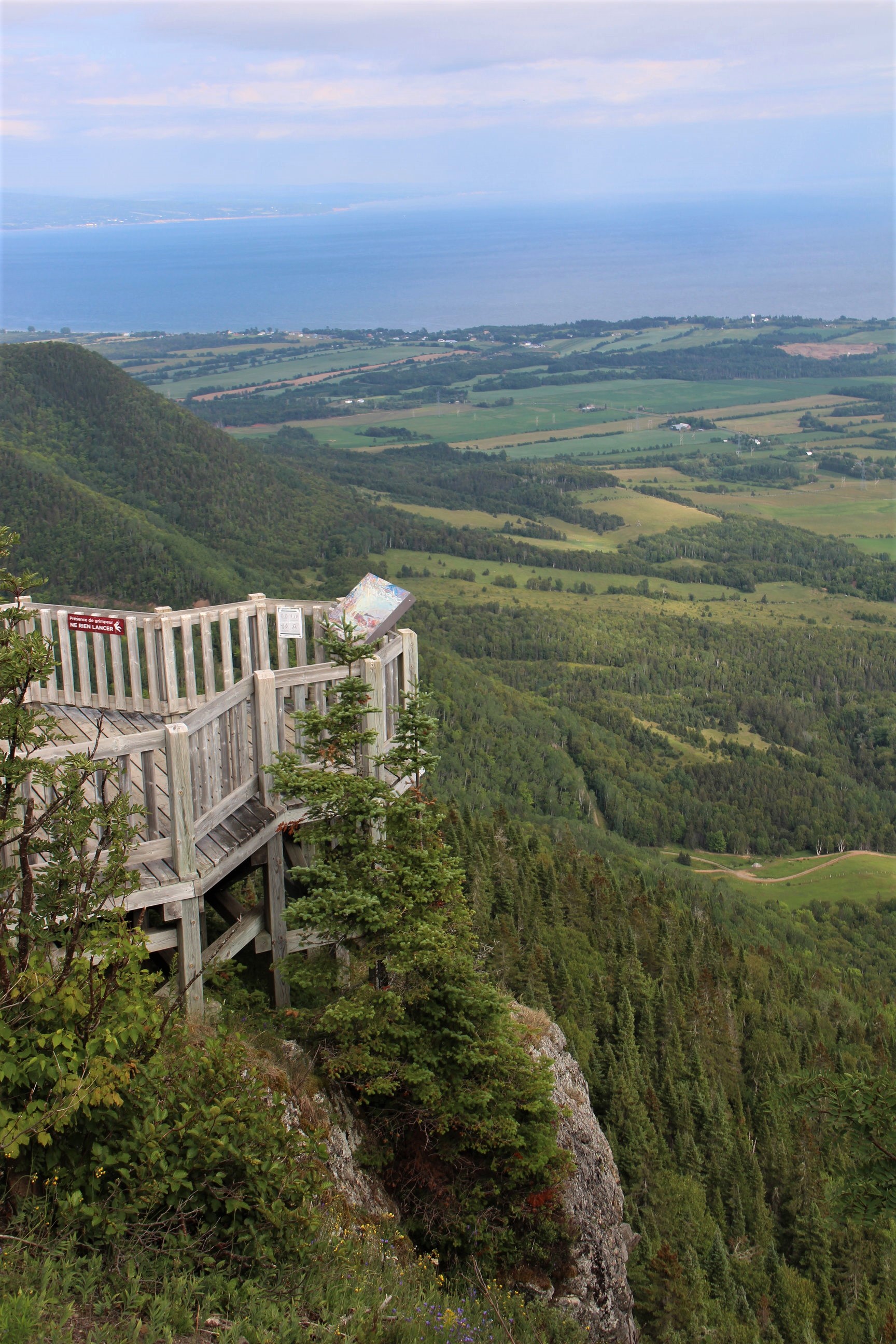 Plateforme d'observation au Mont Saint-Joseph, Carleton